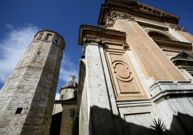 Duomo e torre dodecagonale - Amelia in Umbria